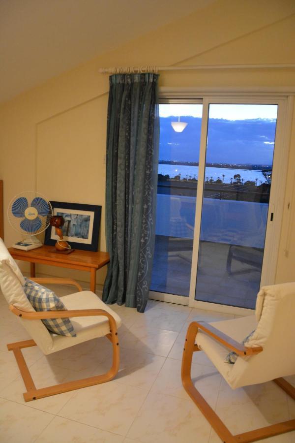 Must Stay - Sea & Salt Lake Panoramic View Apt Larnaca Buitenkant foto