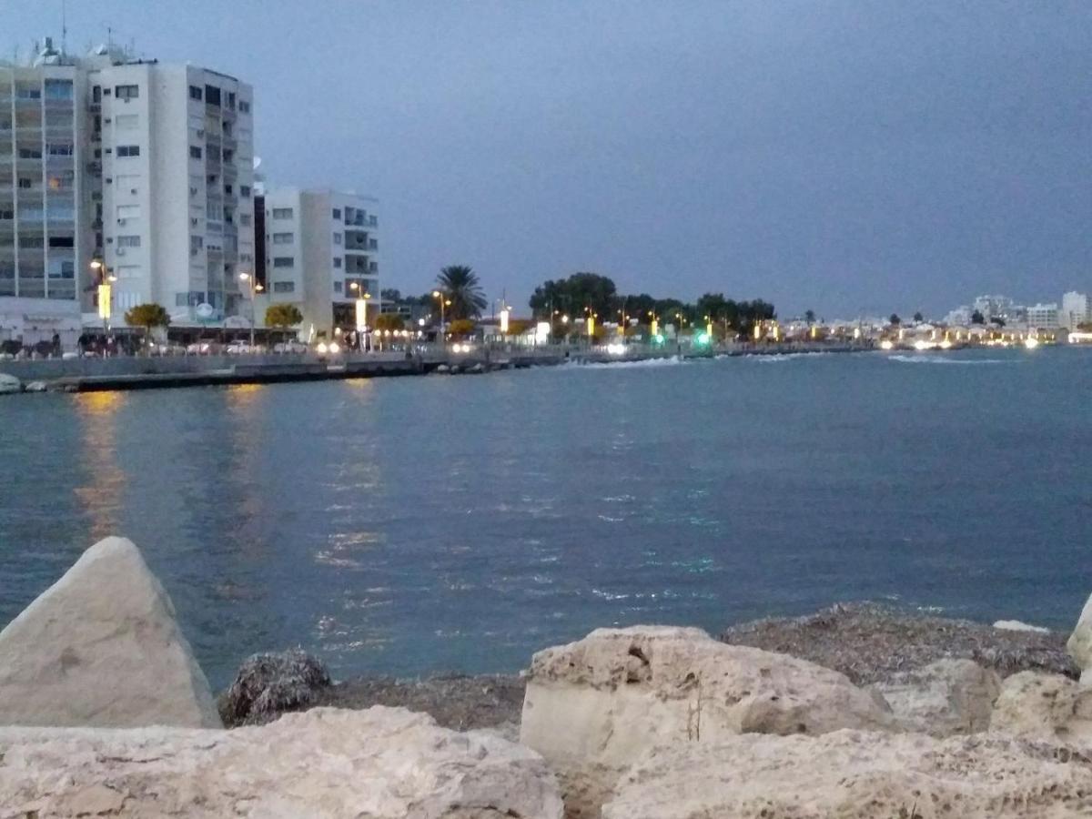 Must Stay - Sea & Salt Lake Panoramic View Apt Larnaca Buitenkant foto