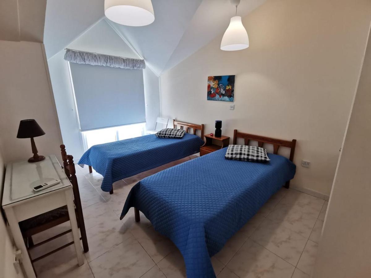 Must Stay - Sea & Salt Lake Panoramic View Apt Larnaca Buitenkant foto