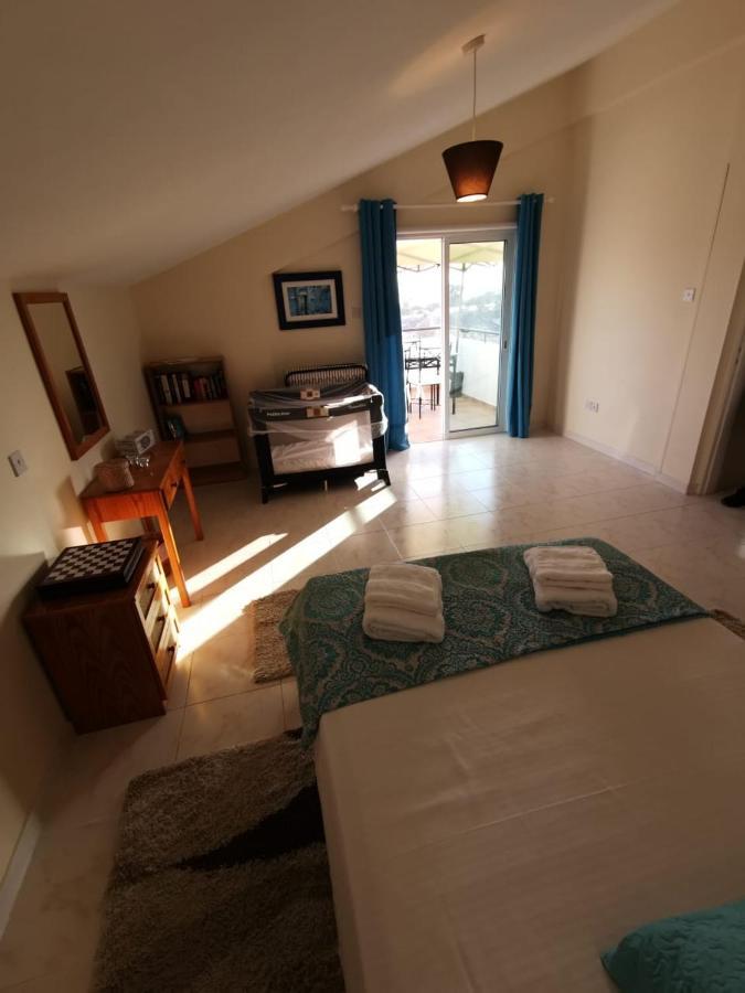 Must Stay - Sea & Salt Lake Panoramic View Apt Larnaca Buitenkant foto